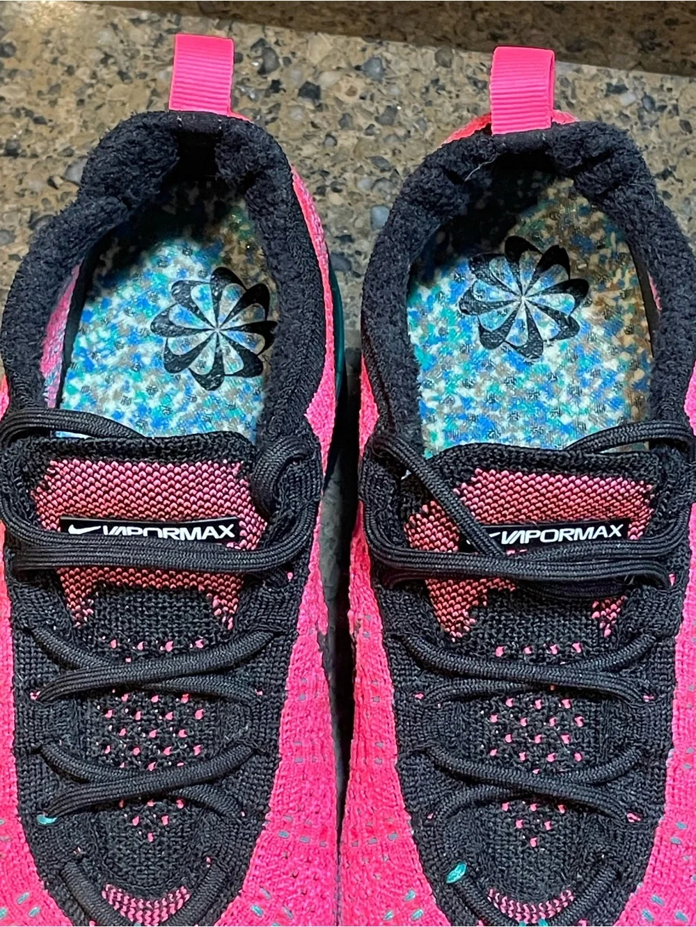 🔥 Nike Air VaporMax Flyknit Athletic Shoe Miami Nights Women’s Sz 6 Pink Teal